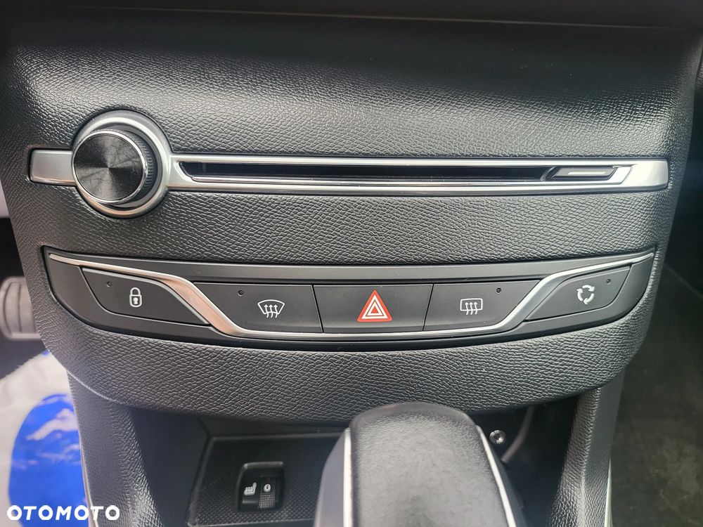 Peugeot 308 BlueHDi 120 EAT6 Stop & Start Allure - 25