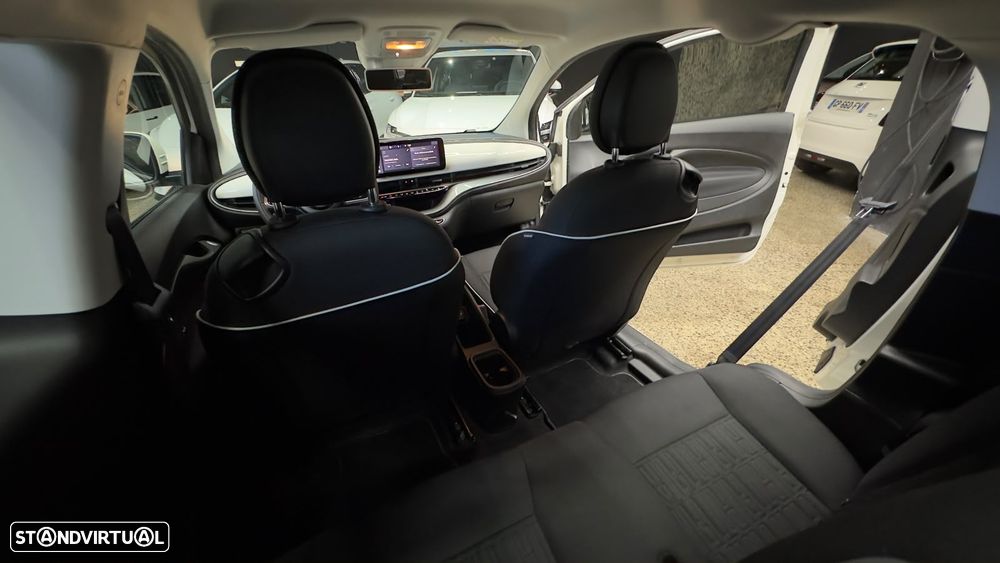 Fiat 500e 3 + 1 23,8kWh Icon - 47