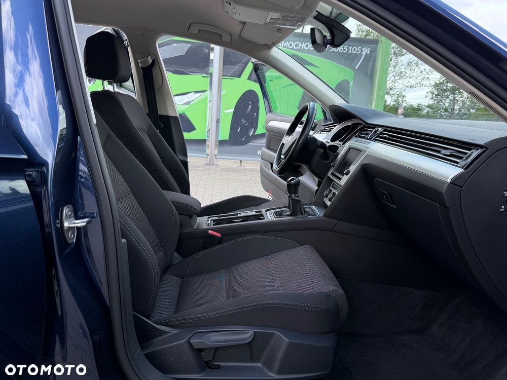 Volkswagen Passat 2.0 TDI BMT Comfortline - 25