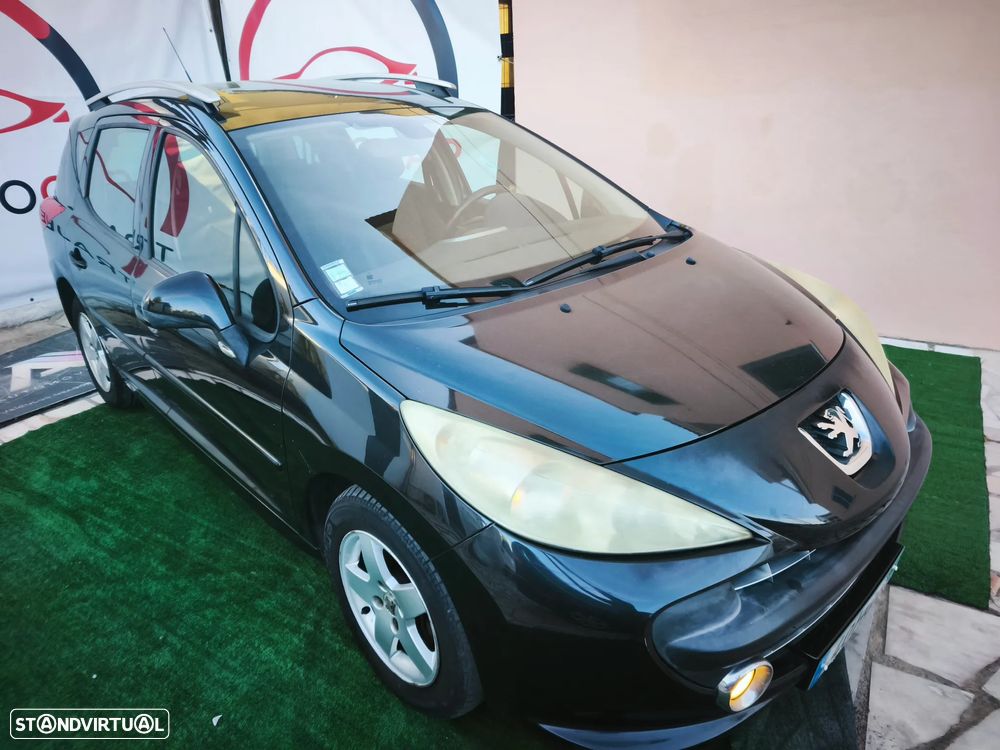 Peugeot 207 SW 1.4 Premium - 32