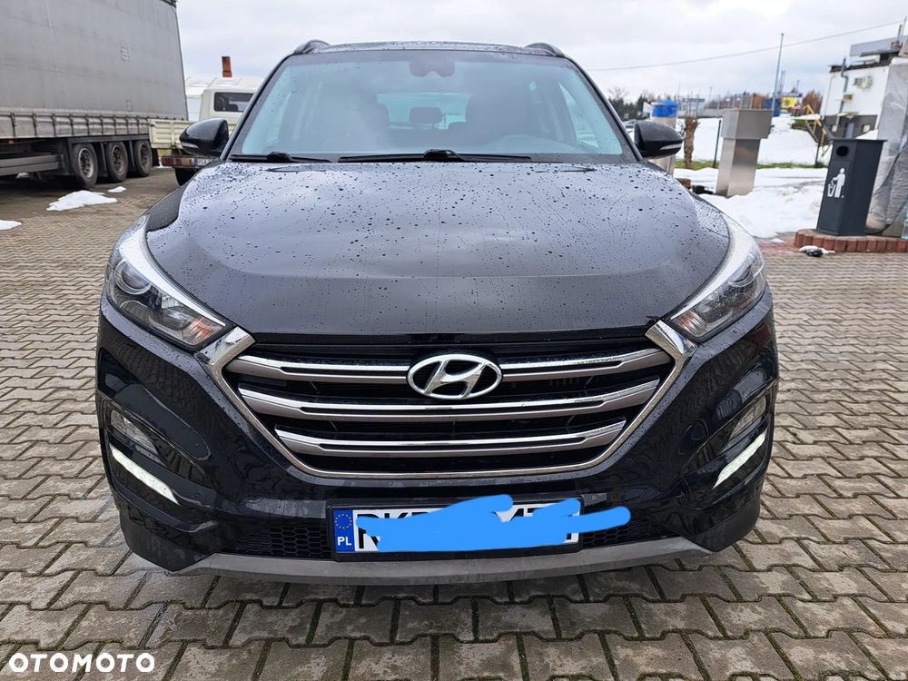 Hyundai Tucson blue 1.7 CRDi 2WD Intro Edition - 18