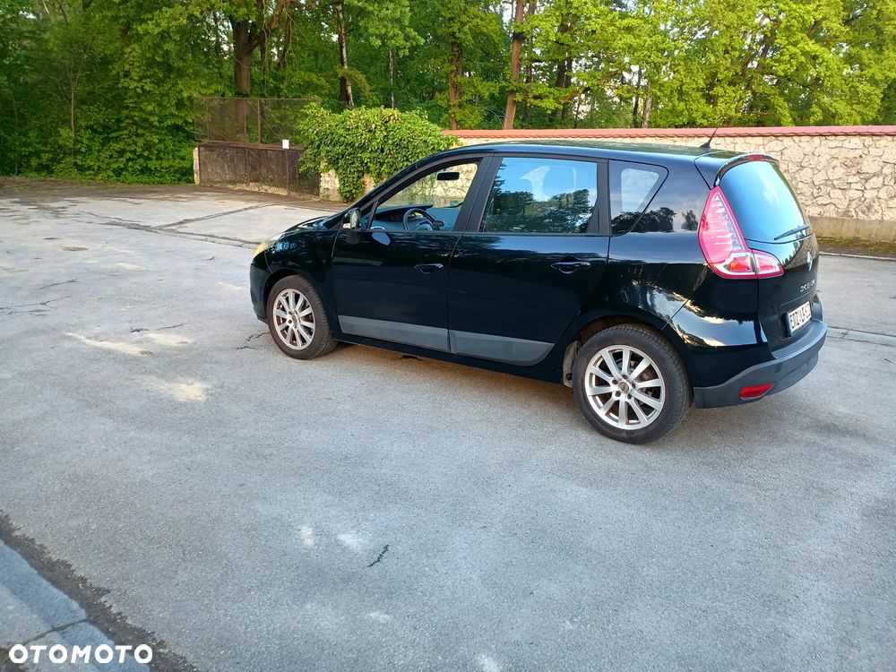 Renault Scenic 1.6 16V 110 Expression - 2