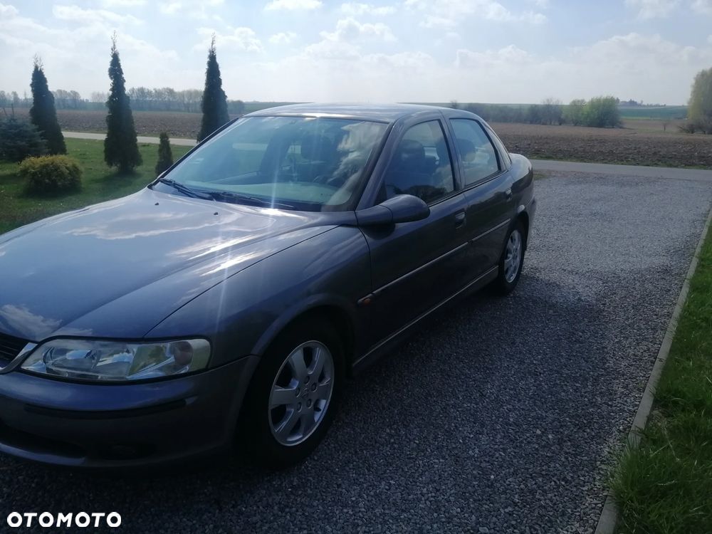 Opel Vectra 1.6 Comfort - 5