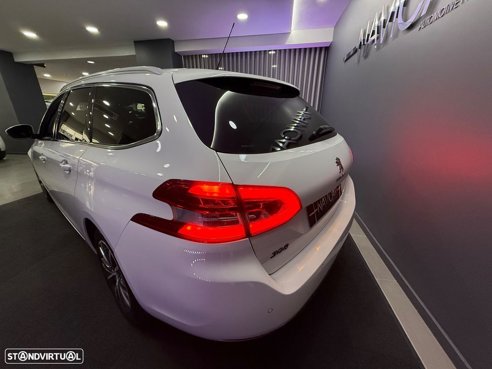 Peugeot 308 SW 1.2 PureTech Allure Full LED - 20
