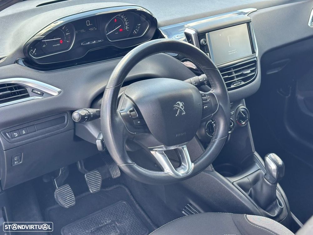 Peugeot 208 1.2 PureTech Style - 7