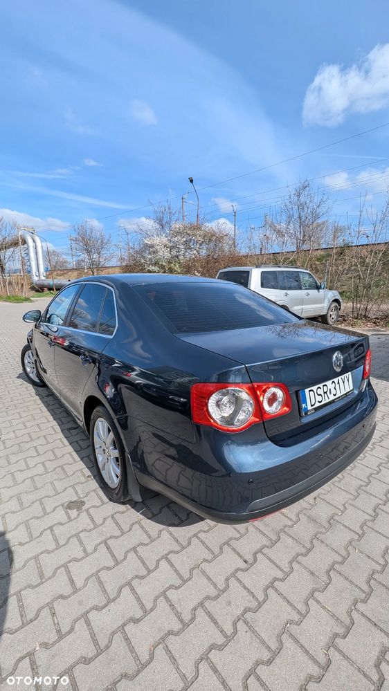 Volkswagen Jetta 1.6 TDI DPF Comfortline - 5