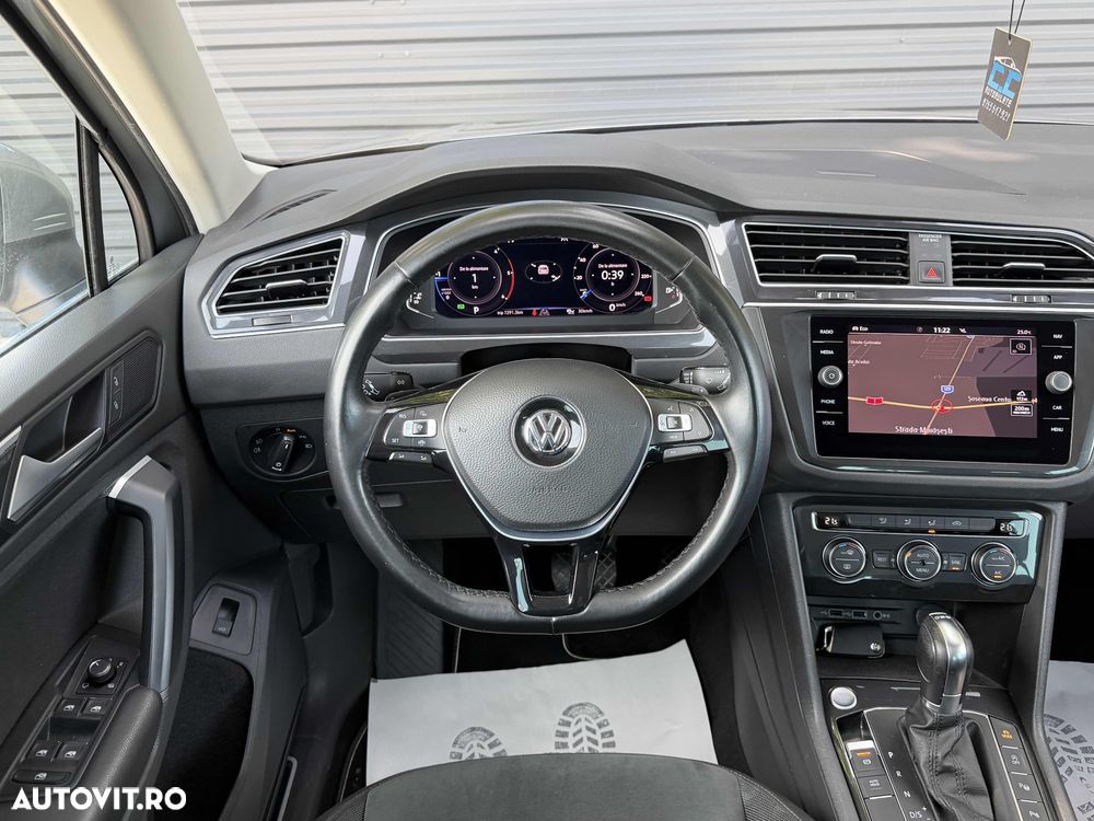 Volkswagen Tiguan 2.0 TDI SCR DSG R-Line - 10