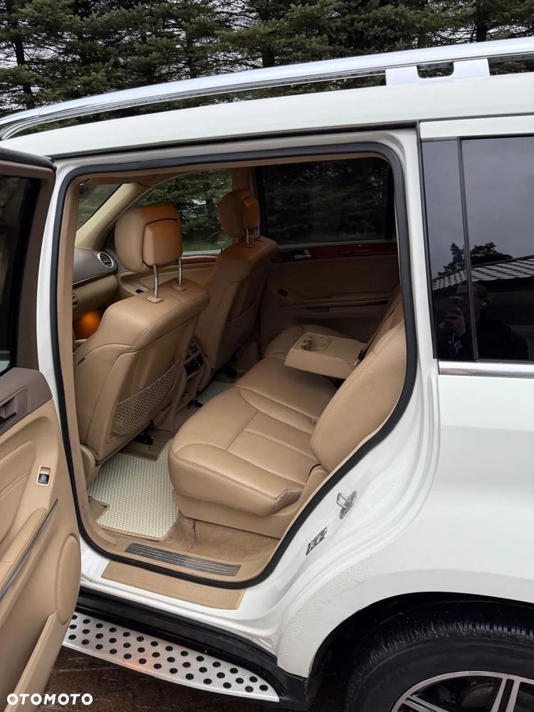 Mercedes-Benz GL 320 CDI 4Matic 7G-TRONIC - 26