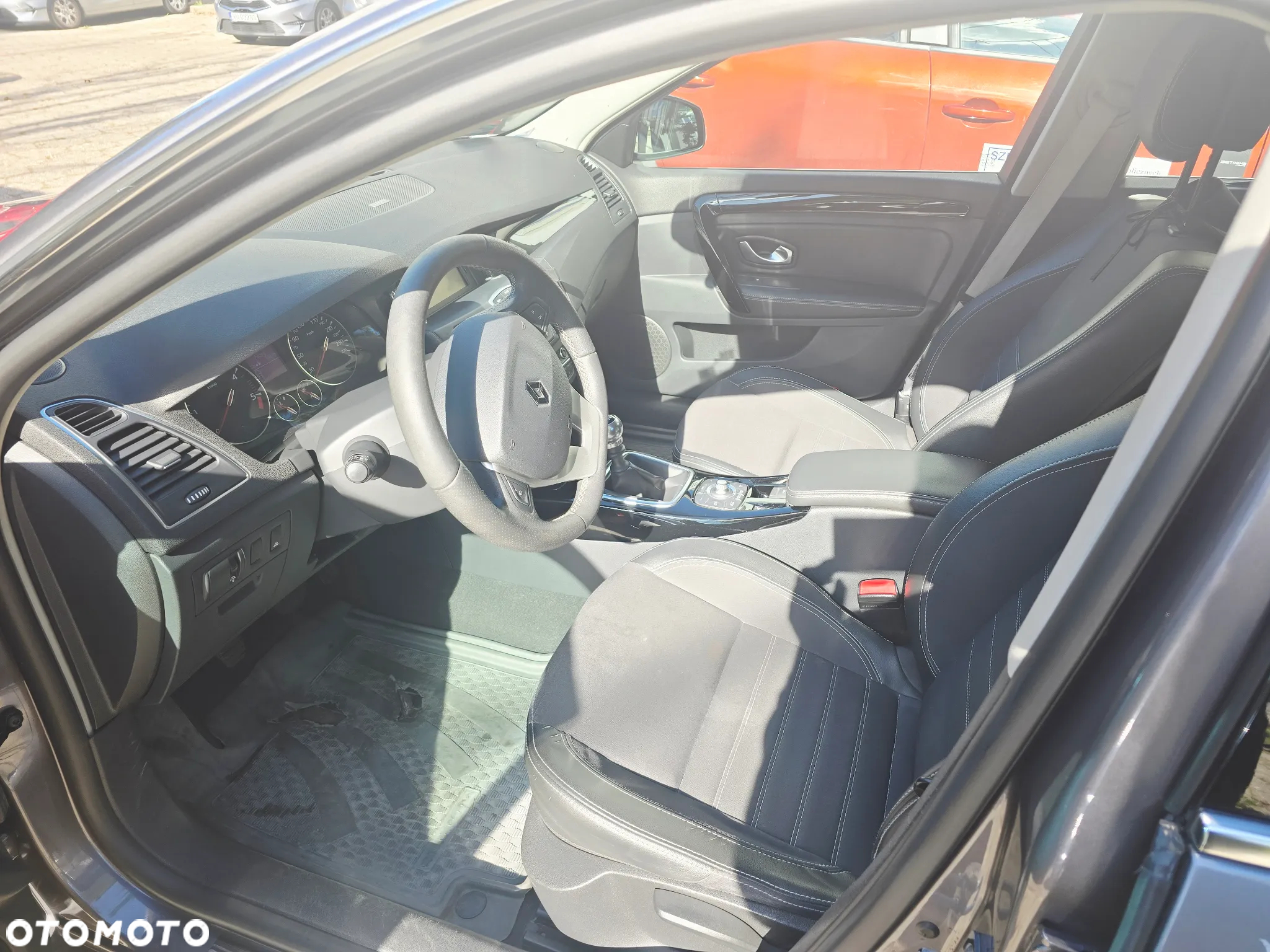 Renault Laguna 2.0 dCi Bose Edition - 3