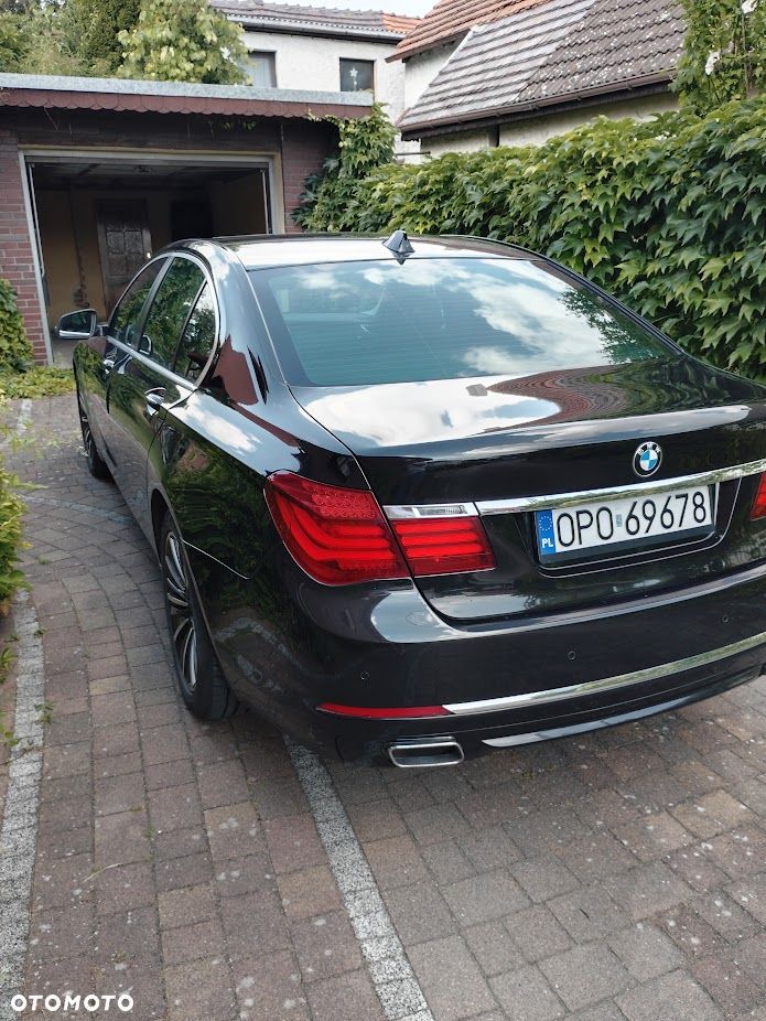 BMW Seria 7 740d xDrive - 3