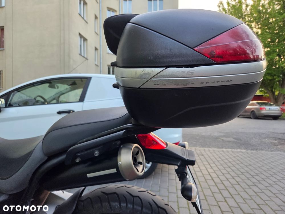 Yamaha MT - 19