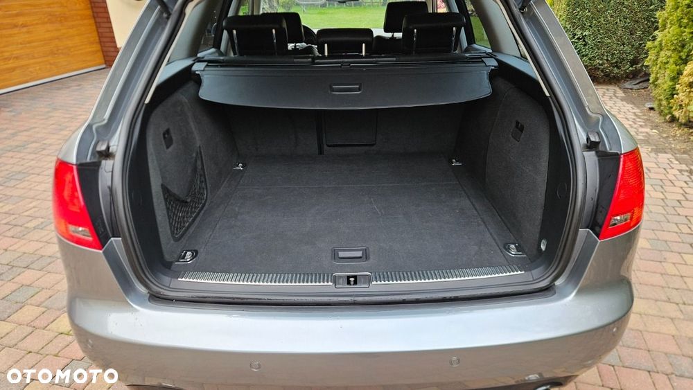 Audi A4 Avant 2.0T FSI Multitronic - 25