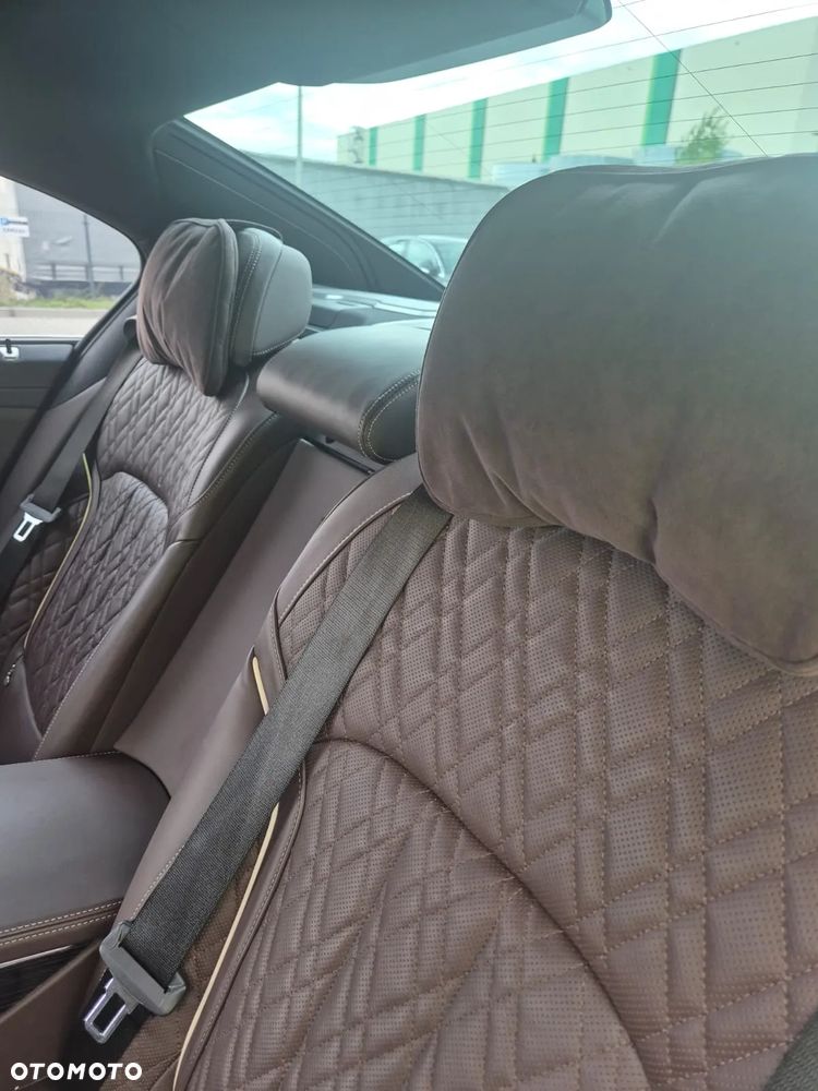 BMW Seria 7 750Li xDrive - 13