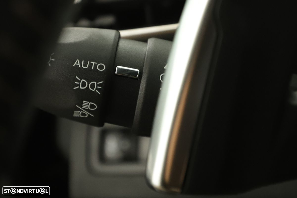 Peugeot 3008 1.6 Hybrid Allure e-EAT8 - 15