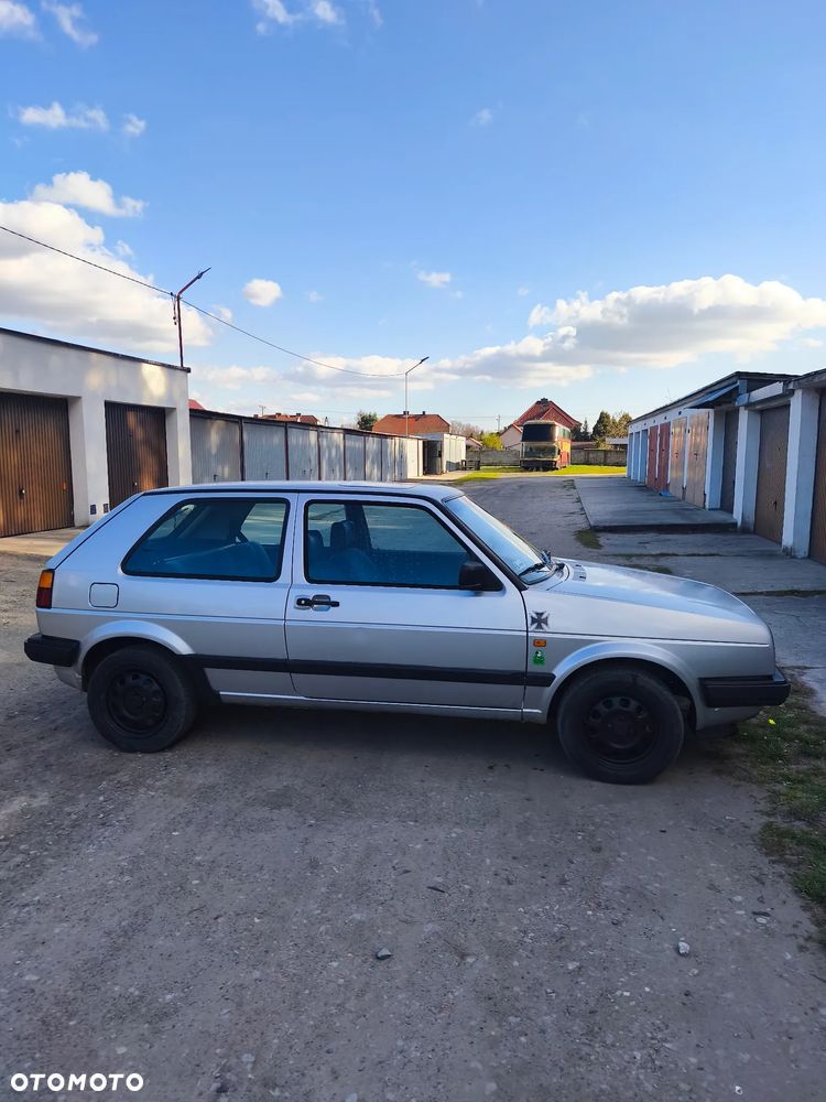 Volkswagen Golf 1.3 CL - 2