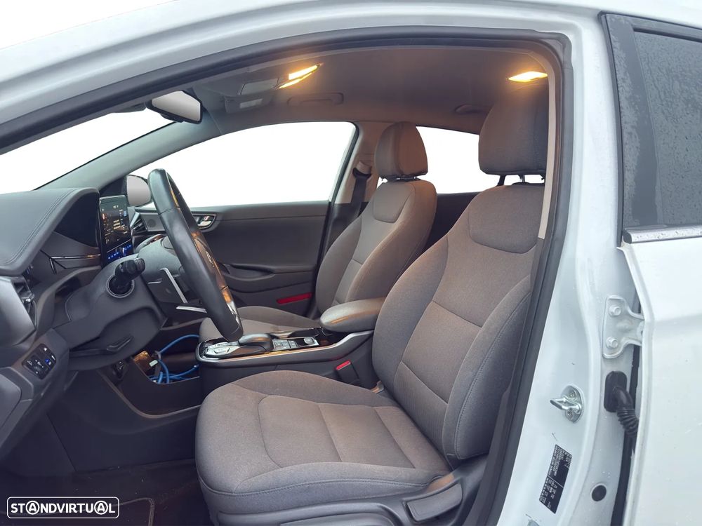Hyundai Ioniq Business - 11