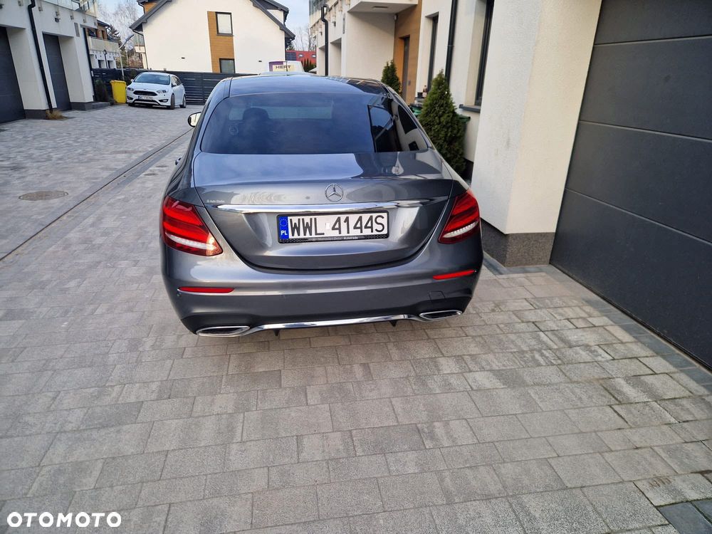 Mercedes-Benz Klasa E 220 d 9G-TRONIC - 5