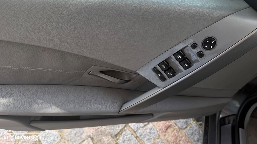 BMW 525 dA Touring - 12