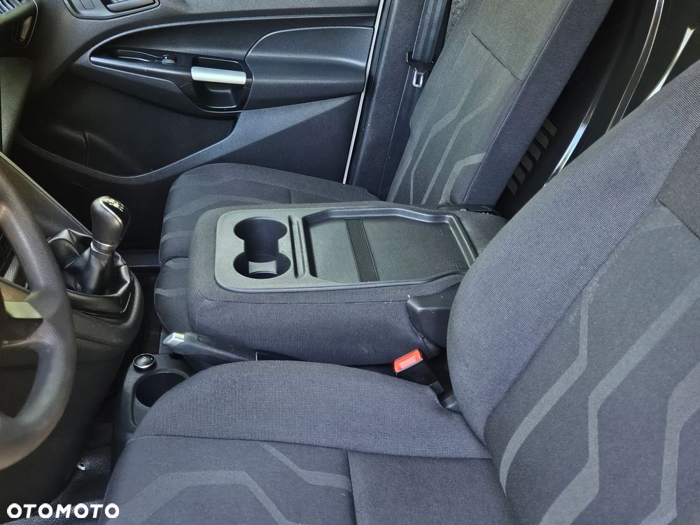 Ford Transit Connect - 25