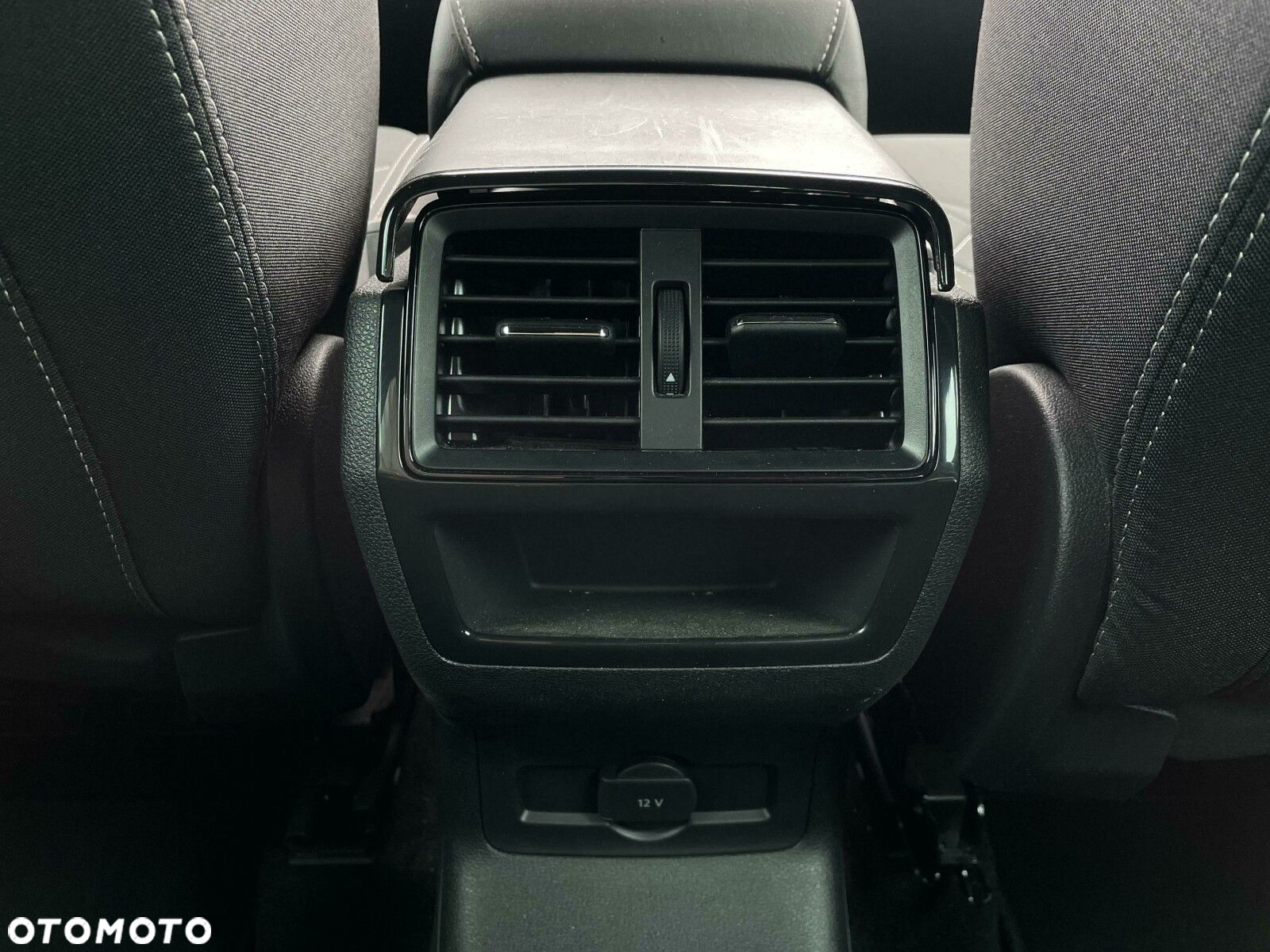 Skoda Karoq 1.5 TSI ACT 4x2 Sportline DSG - 24