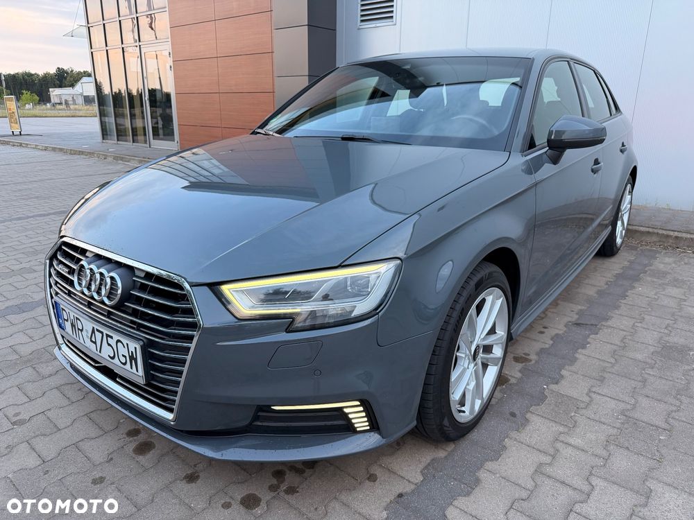 Audi A3 Sportback 40 e-tron S tronic sport - 2