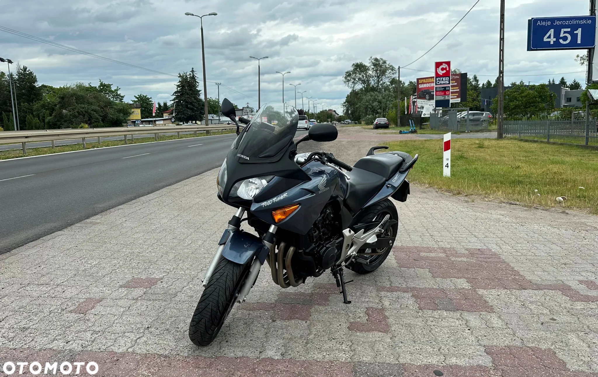 Honda CBF - 4