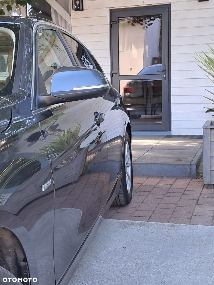 BMW Seria 3 320d Efficient Dynamics Luxury Line Purity - 16