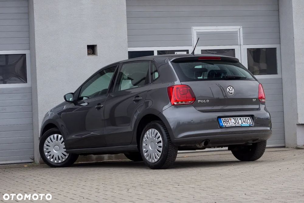 Volkswagen Polo 1.4 16V Comfortline - 10