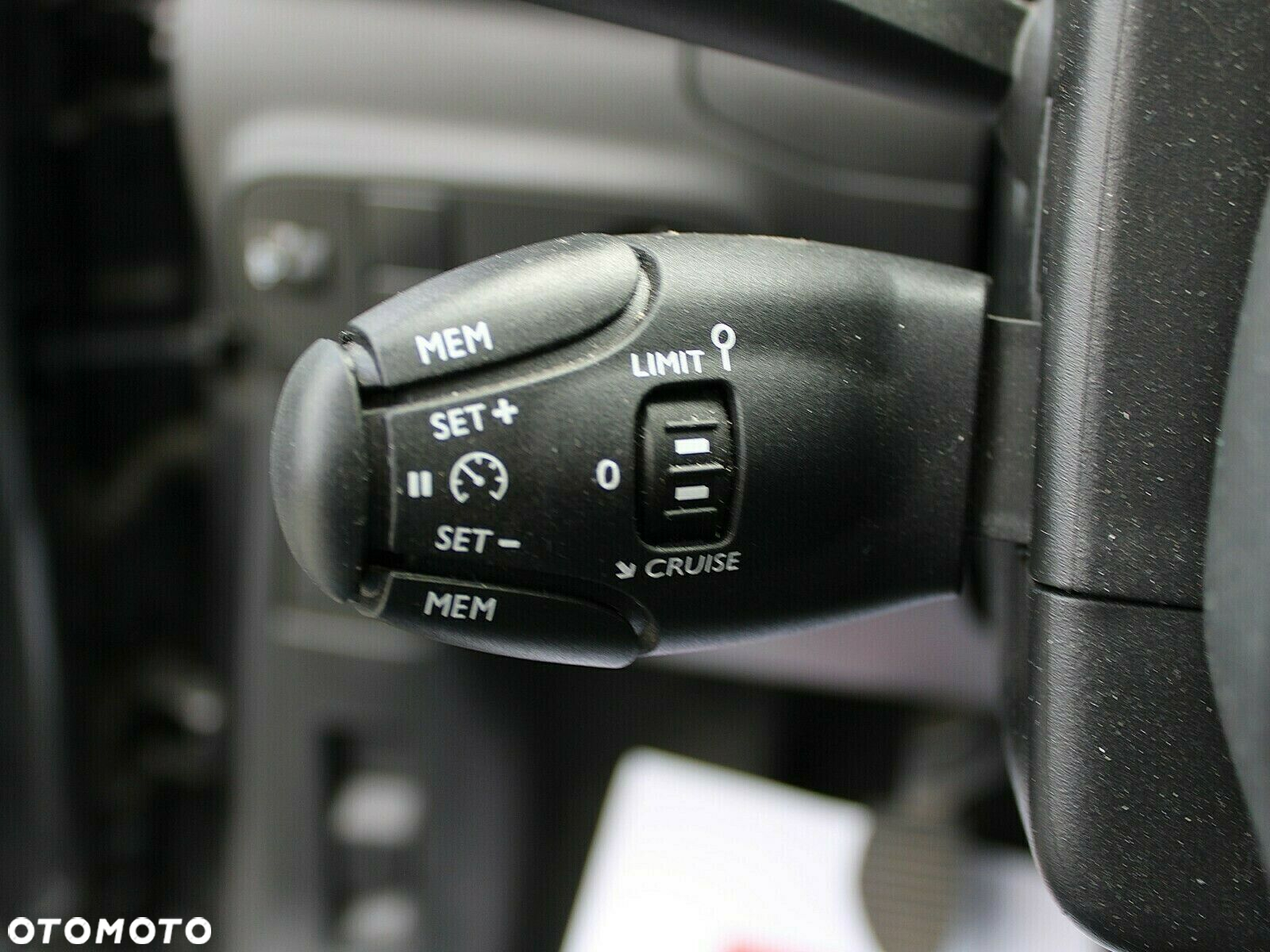Citroën C3 1.2 PureTech Shine - 22