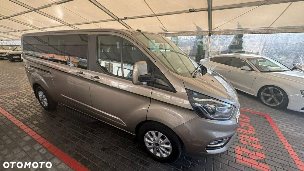 Ford Tourneo Custom - 15