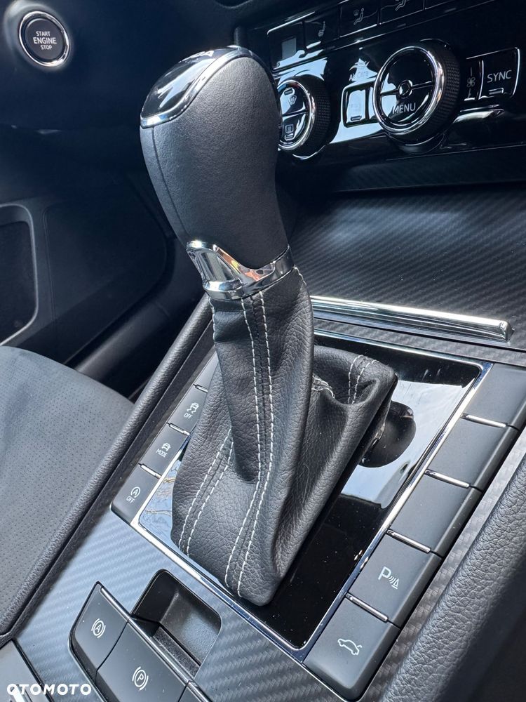 Skoda Superb 2.0 TSI Sportline DSG - 12