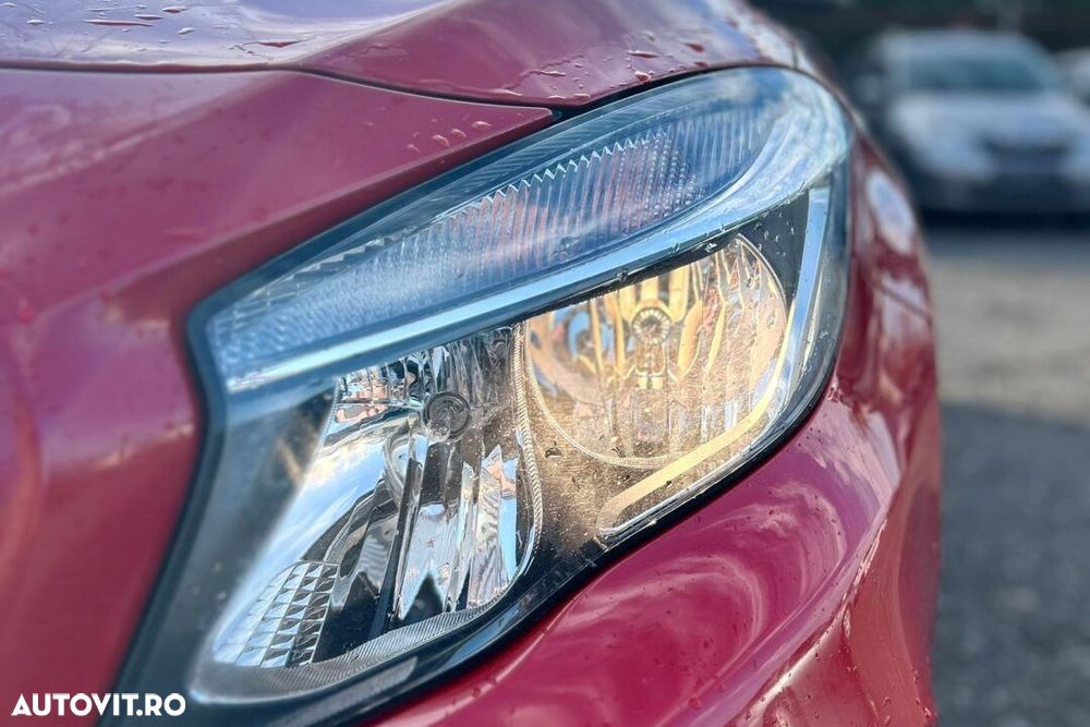 FAR STANGA/DREAPTA MERCEDES-BENZ GLA - AN 2016 - 3
