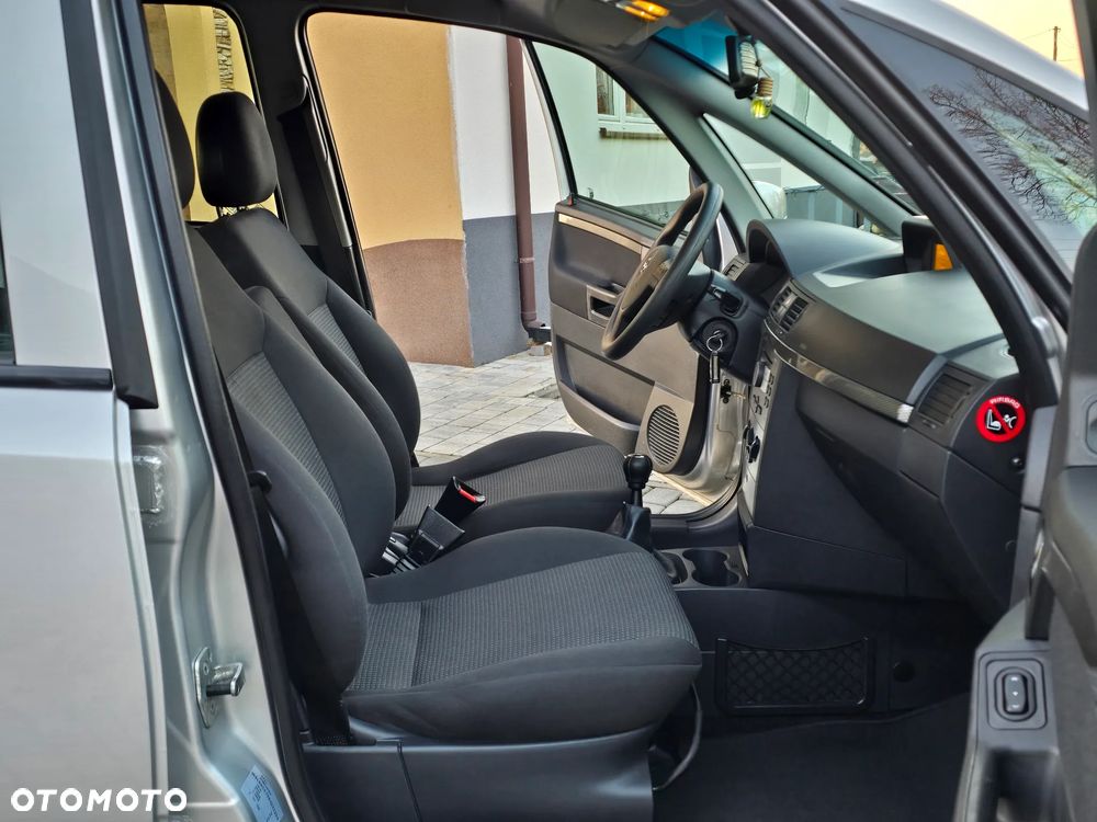 Opel Meriva 1.4 INNOVATION - 32