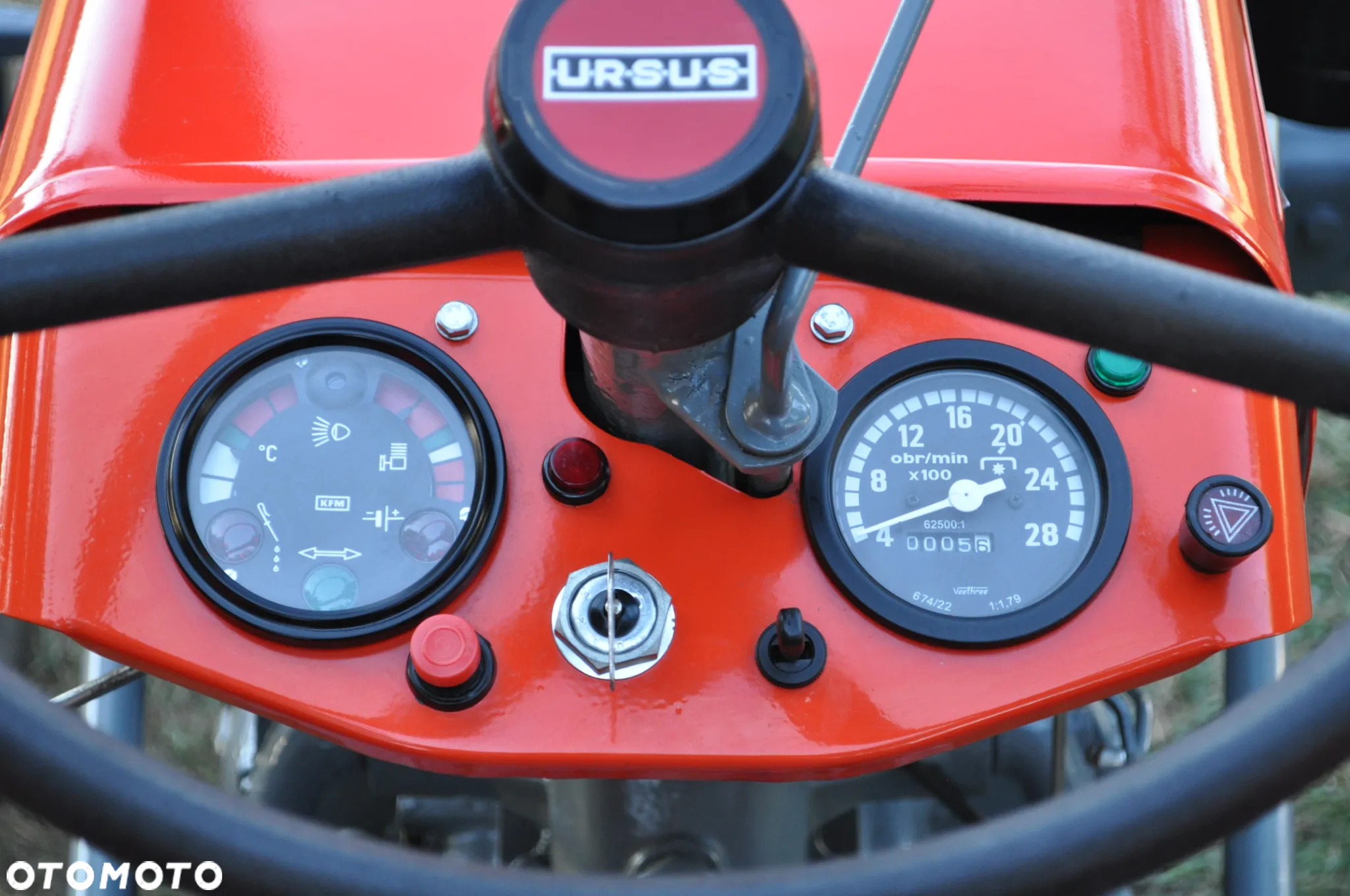 Ursus C-330M - 18
