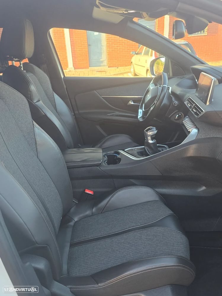 Peugeot 3008 - 13