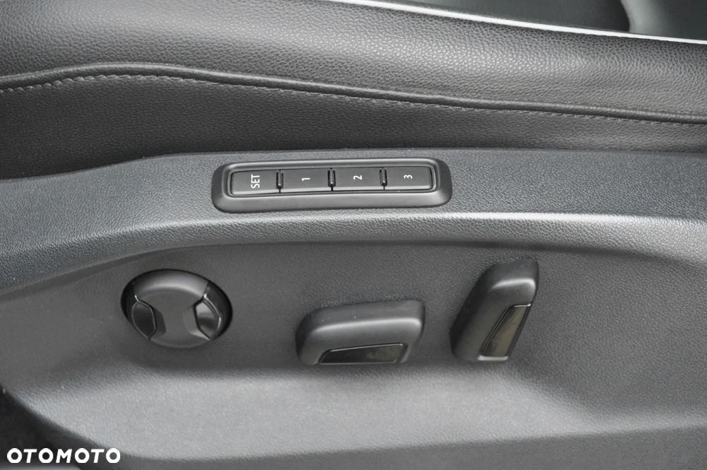 Volkswagen Tiguan - 21