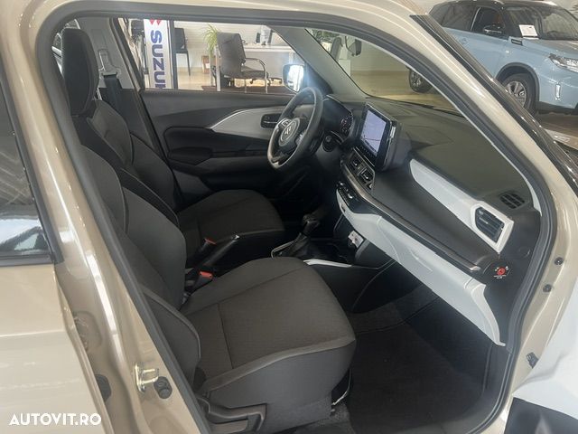 Suzuki Swift 1.2 Dualjet 12V CVT MHEV Spirit - 10