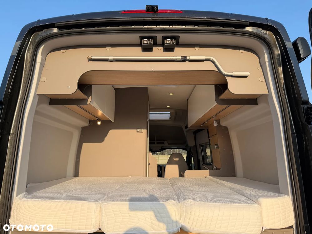 Ford LMC INNOVAN C 590 - 23