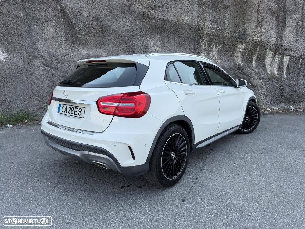 Mercedes-Benz GLA 180 d 7G-DCT AMG Line - 8