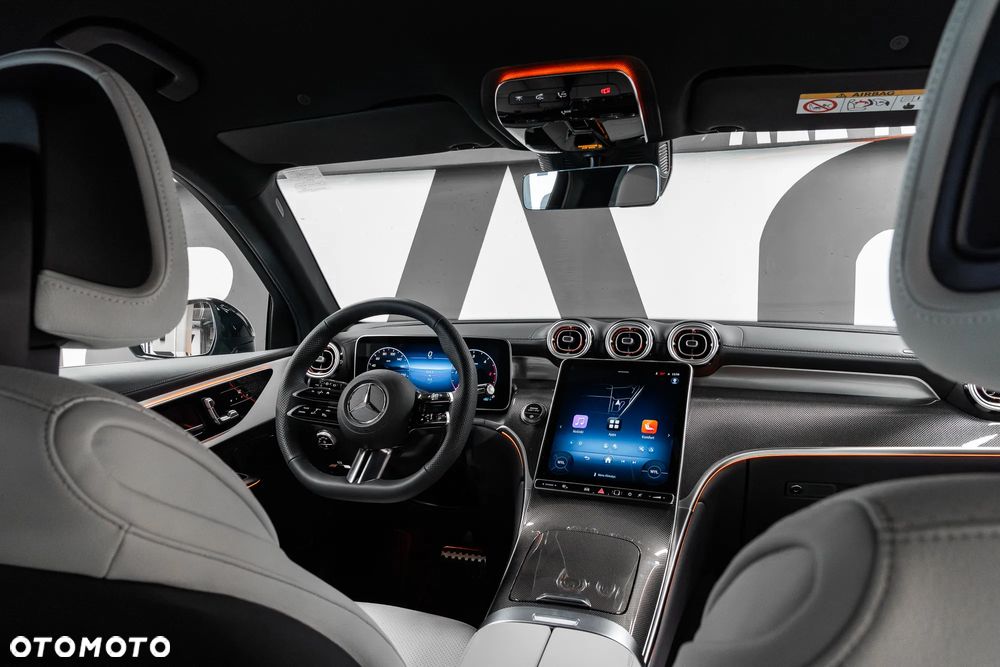 Mercedes-Benz GLC - 26