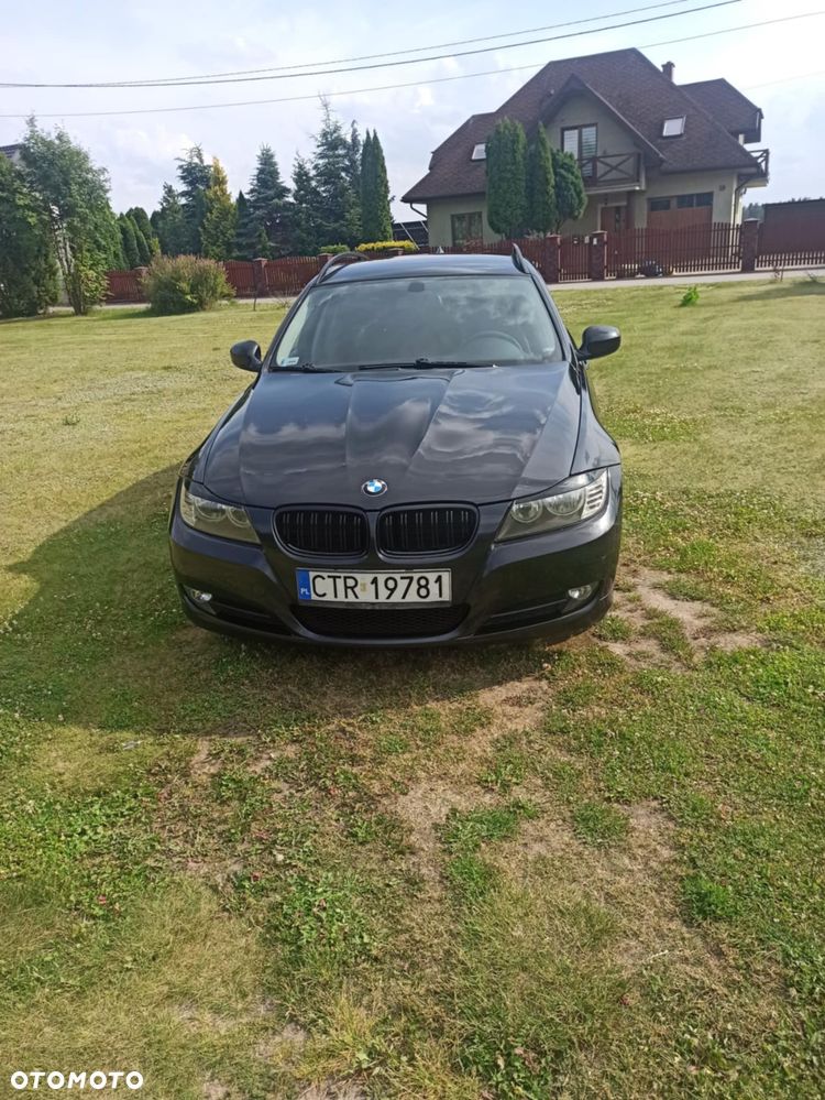 BMW Seria 3 318i Touring - 7