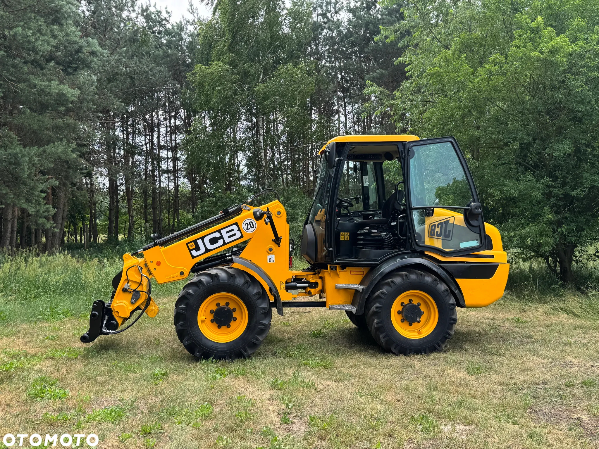 JCB TM 220 ładowarka przegubowo teleskopowa 180 TM 320 - 14