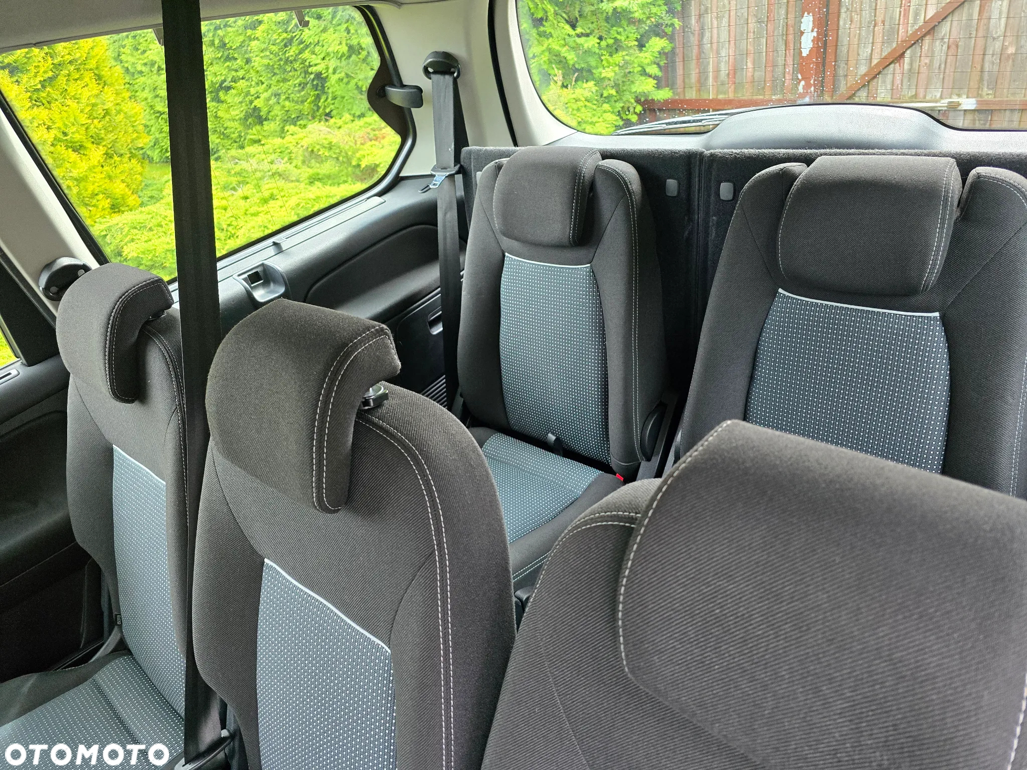 Ford Galaxy 2.0 TDCi Titanium - 15