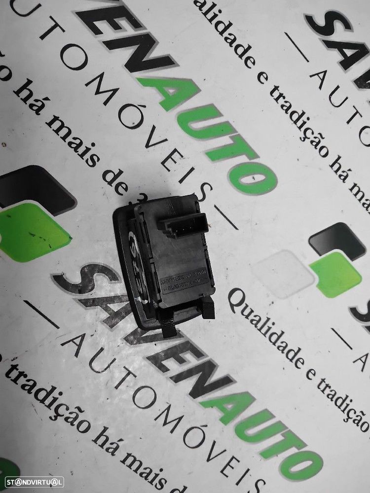 Botão / Botões / Comutador Vidro Dto Bmw 3 (E90) - 3