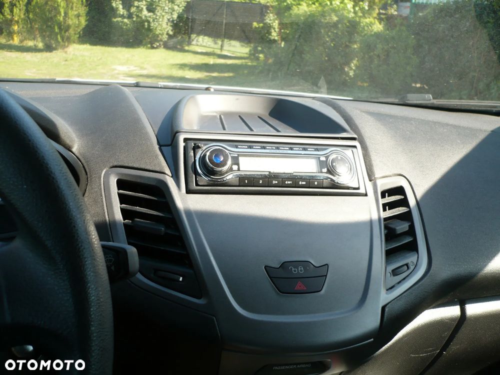 Ford Fiesta - 8