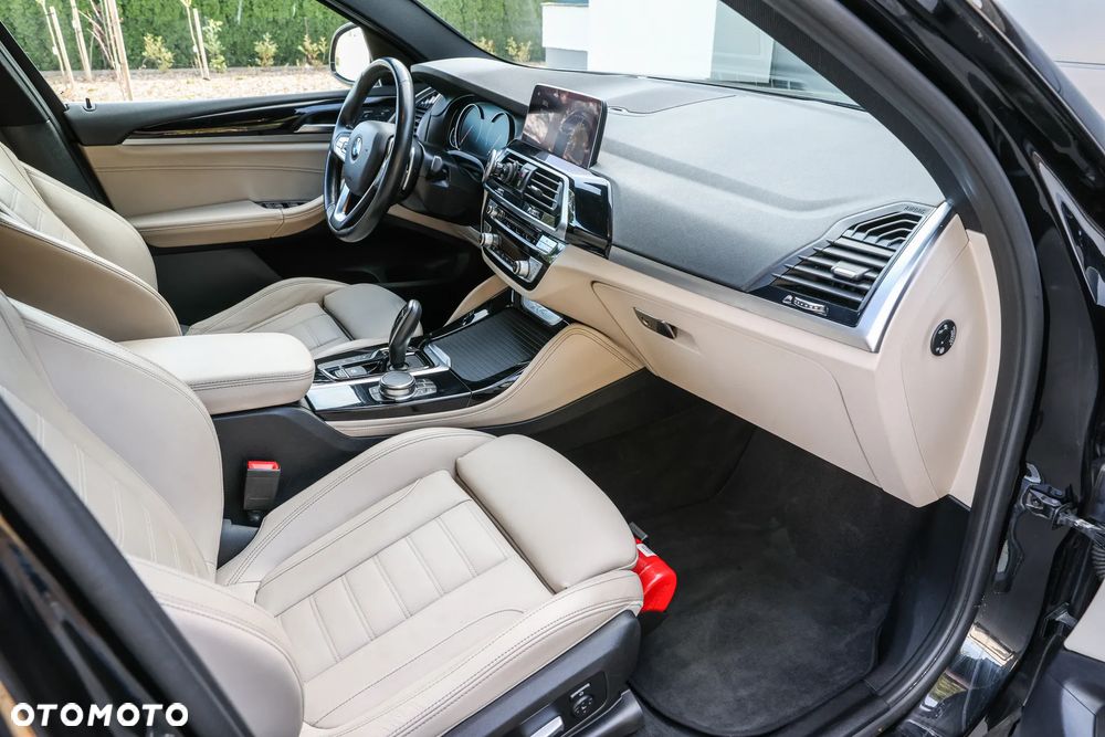 BMW X4 xDrive20d xLine - 12