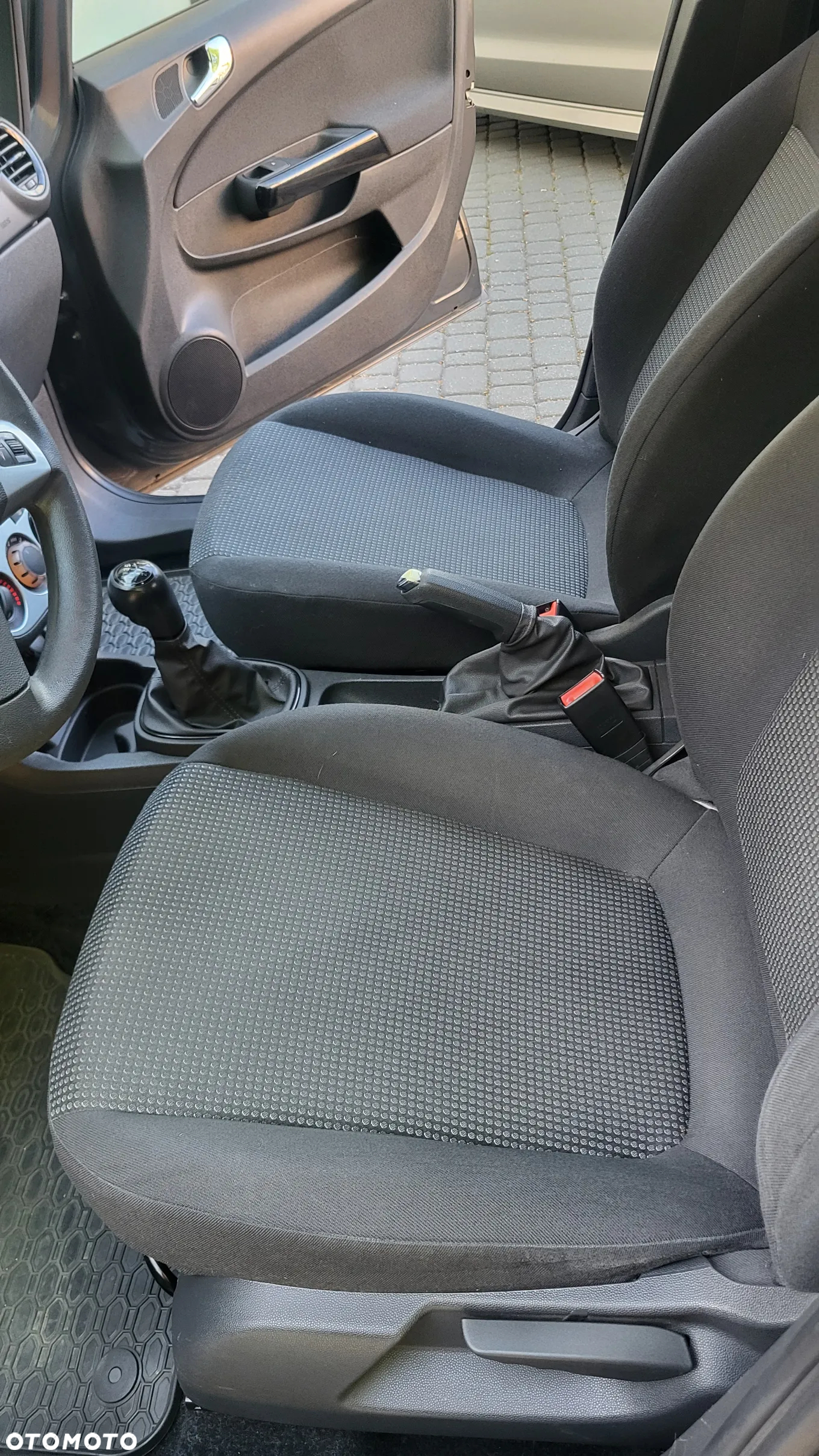 Opel Corsa 1.2 16V Enjoy - 13