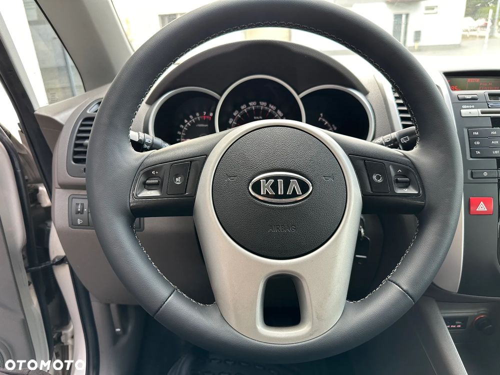 Kia Venga - 16