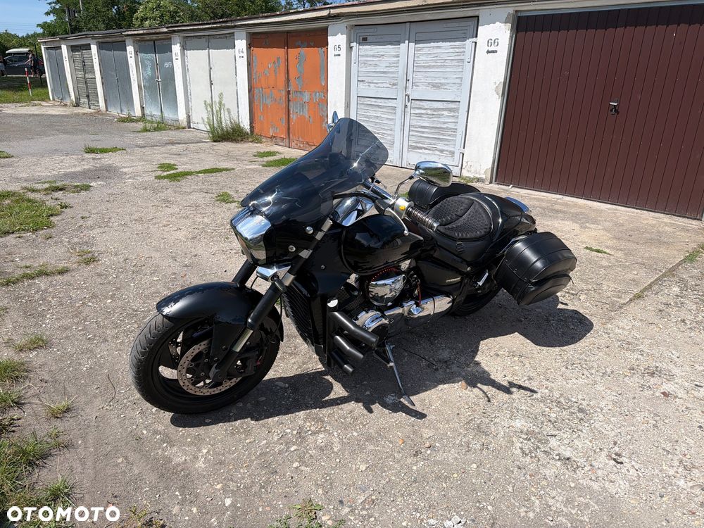 Suzuki Intruder - 3