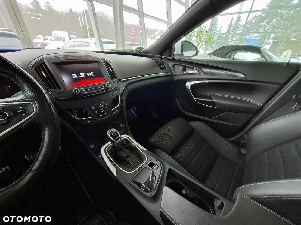Opel Insignia 2.8 T V6 OPC - 23